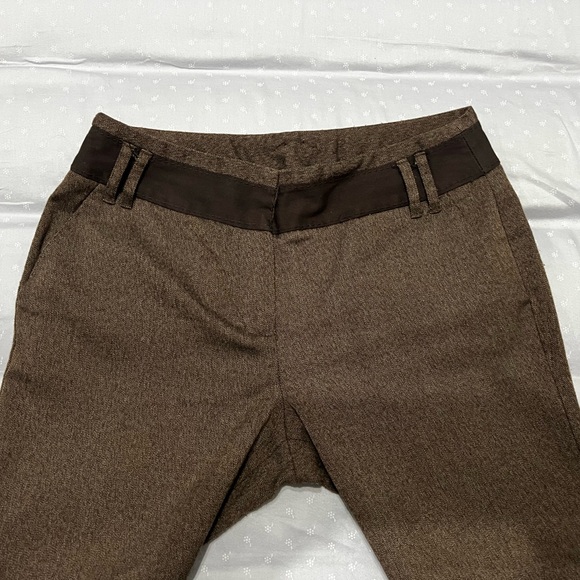 NEW DIRECTIONS Preowned brown pants size 8 - Picture 2 of 3